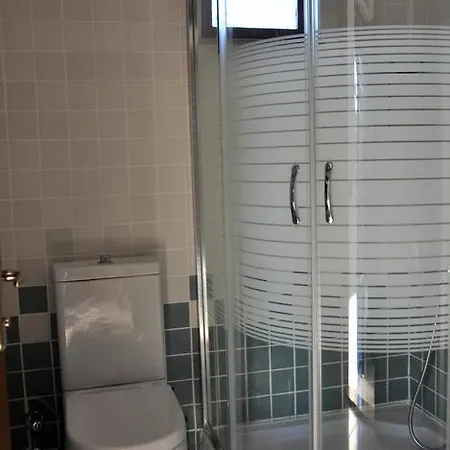 Dervi̇shan Health Club بيت ضيافة