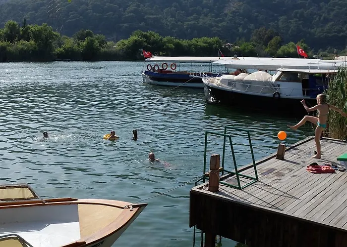 招待所 Dervi̇shan Health Club