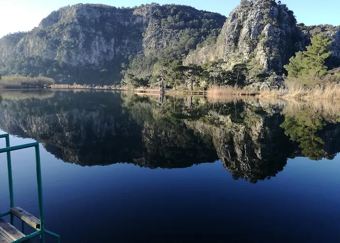 Dervi̇shan Health Club 招待所 *